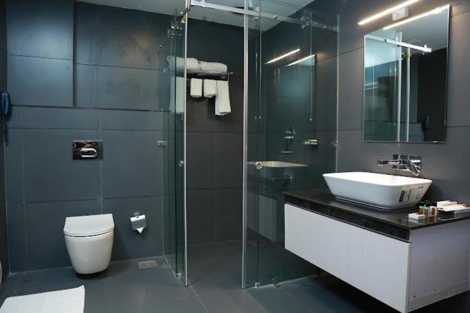 Hotel Sky Paradise Iritti Luaran gambar